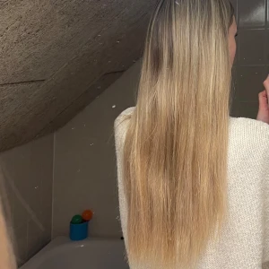 Löshår från Bhbd  - 5 paket från Bhbd, fint skick. Ca 40 cm långt 