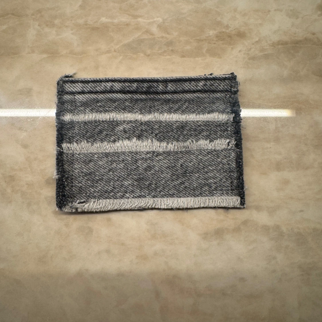 Grå jeanskorthållare  - 1