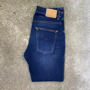 Nudie jeans - Säljer dessa knappt använda slimfit nudie jeans för 399kr, skriv om frågor!