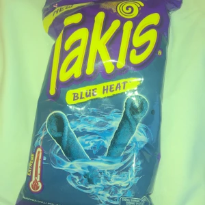 Ny flavoir takis - Den nya blue takis rare och god kontakta mig om du vil ha mer information köpta för 100 på korner shop