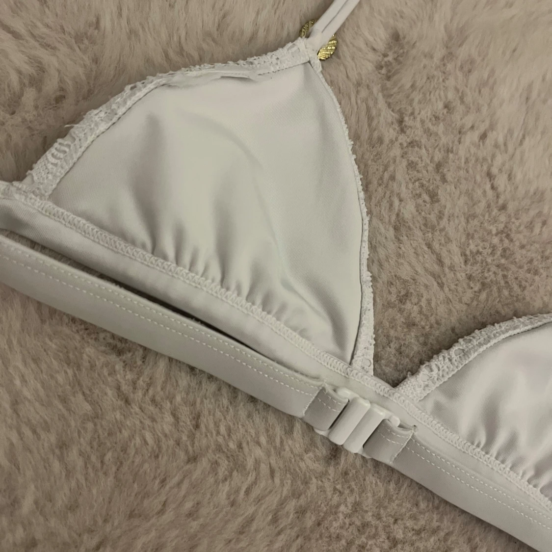 Vit spetsbikini med snäckdetalj - 2