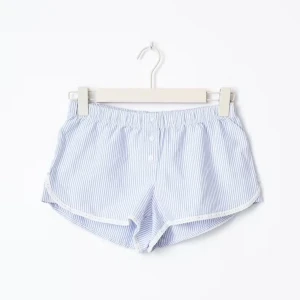 Gulliga pyjamas shorts  - HELT OANVÄNDA + LAPP KVAR! Ett par gulliga randiga blåvita pyjamas shorts med fina detaljer. Från Gina Young, helt slutsålda! 😍💕☀️