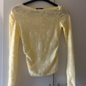 Topp - Superfin topp fråm Ginatricot, aldrig använd. Storlek XS