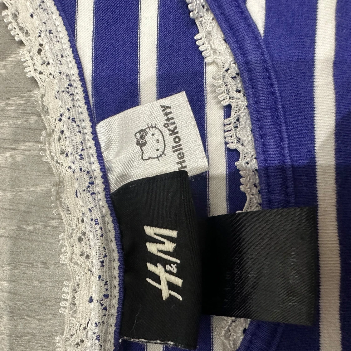 Randig Hello Kitty linne från H&M för barn  - 1