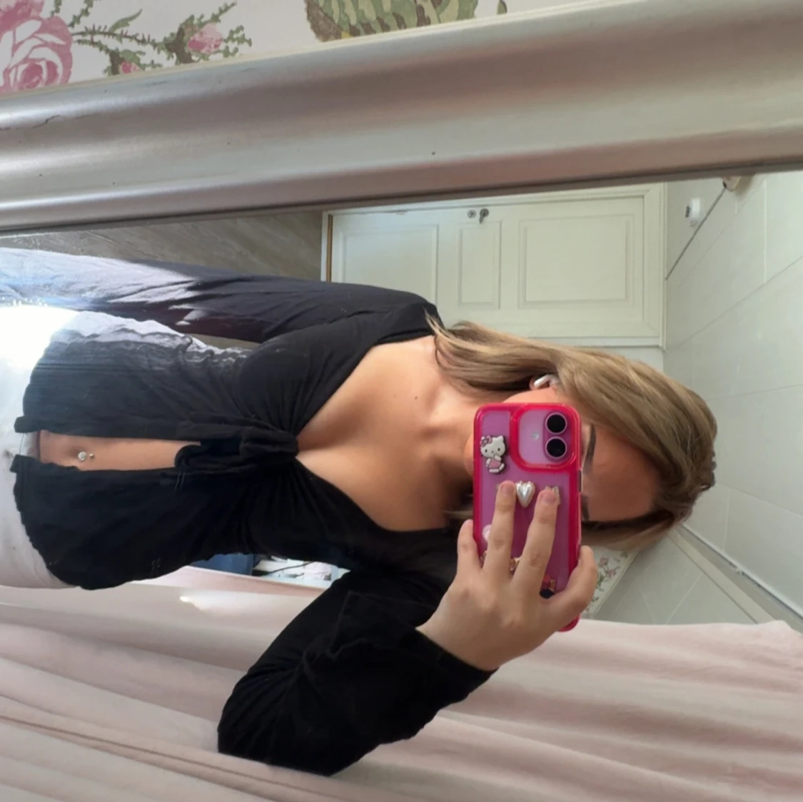 Svart knyt blus  - 1