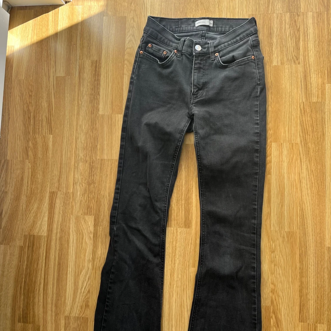 Svarta bootcut jeans från Perfect Jeans