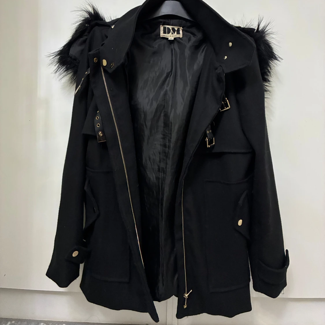 Svart parkajacka från Dennis Maglic - 1