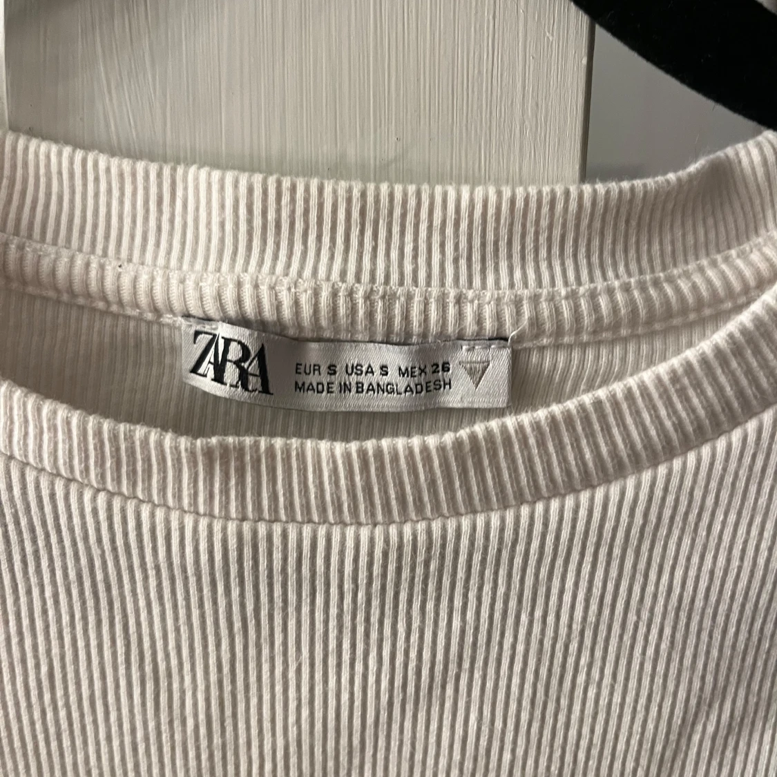 Vit ribbad topp med volangärmar Zara - 1