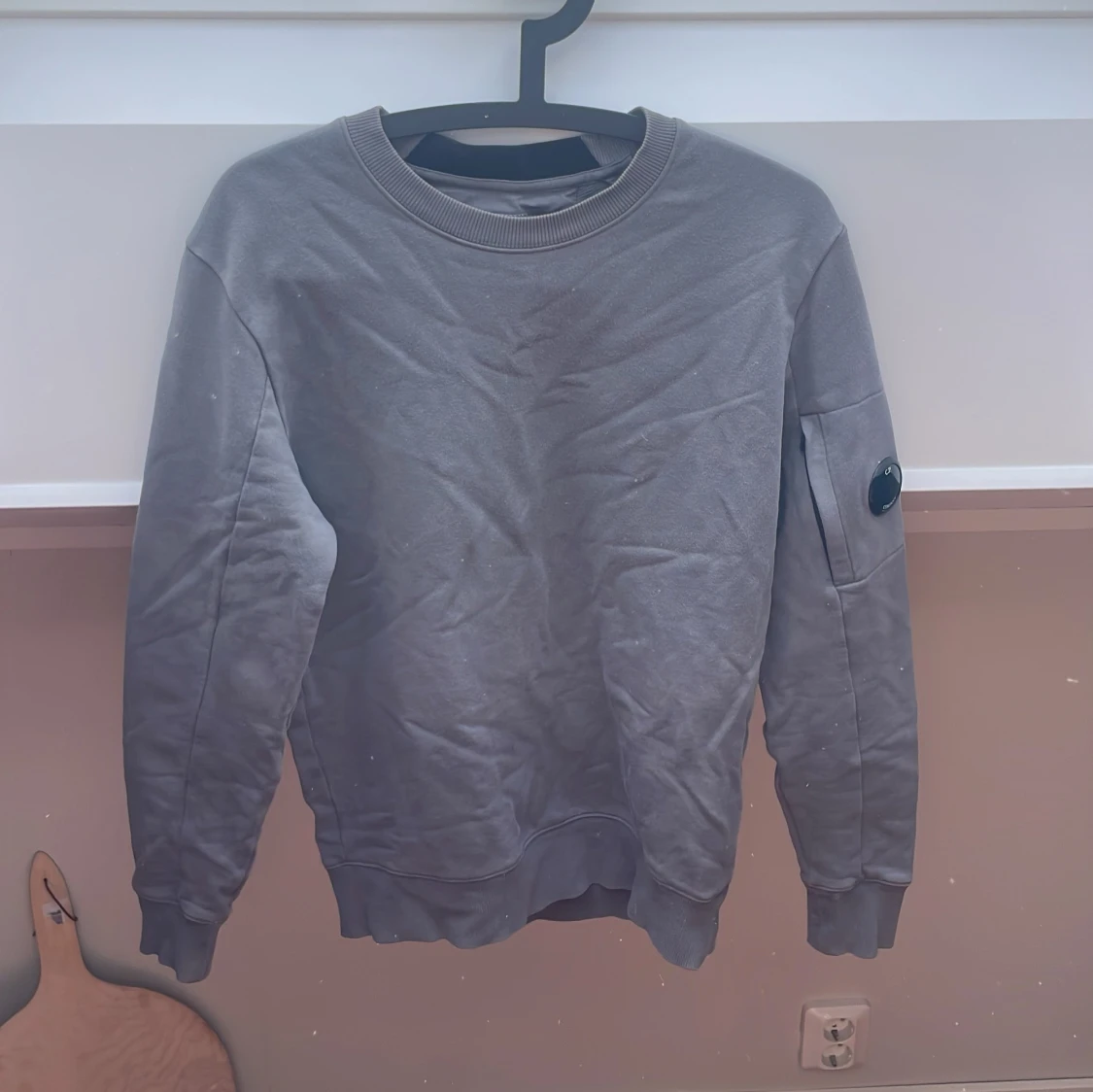 Grå sweatshirt från C.P. Company