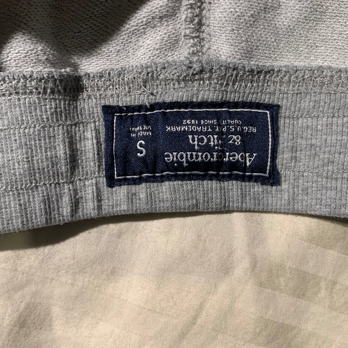 Grå mjukisbyxor Abercrombie & Fitch S - 2