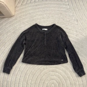 Magtröja - Säljer då den inte kommer till användning.