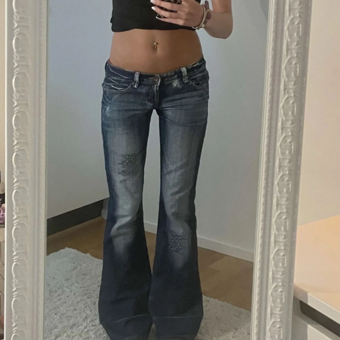 Mörkblå bootcut jeans