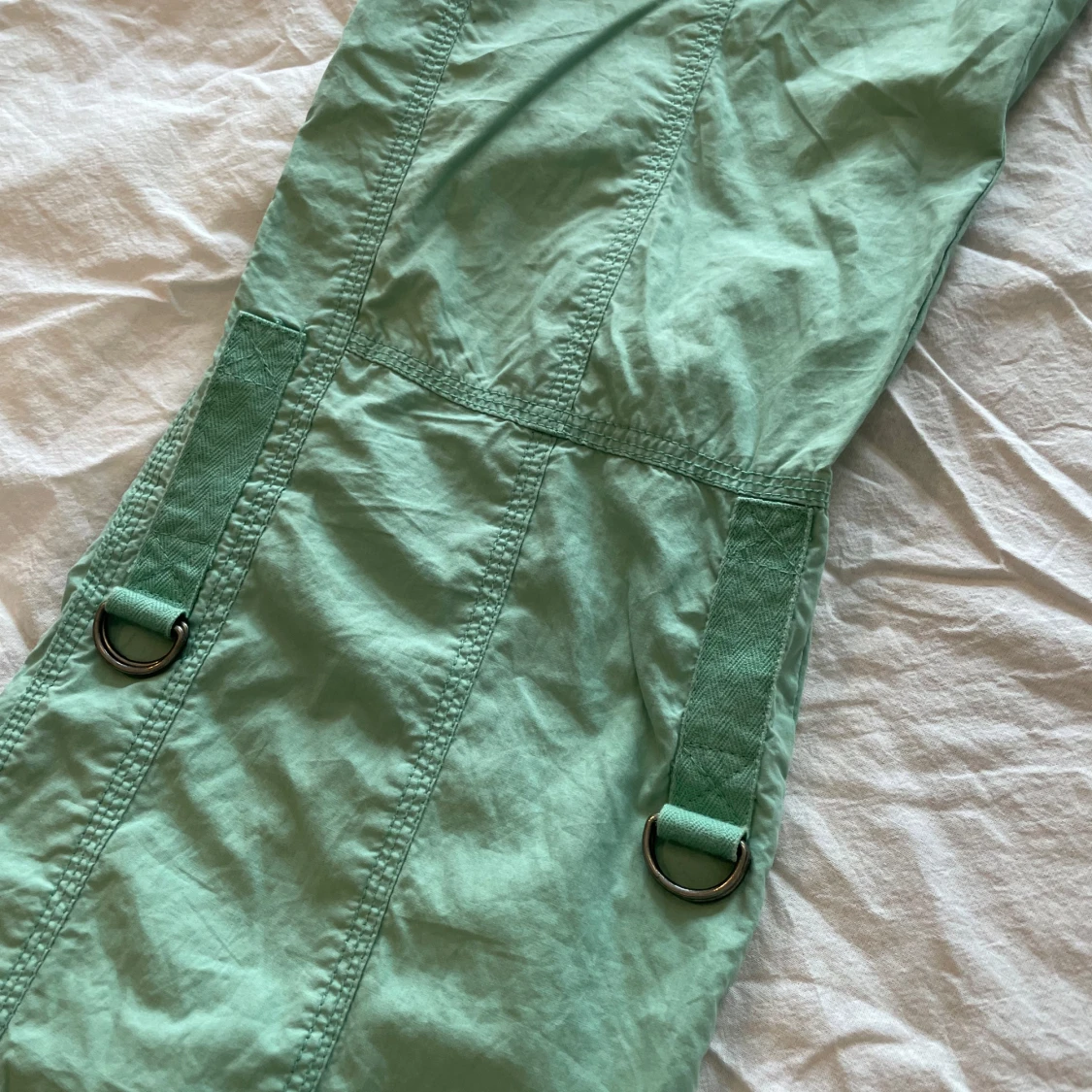 Mintgröna cargopants med vida ben - 3