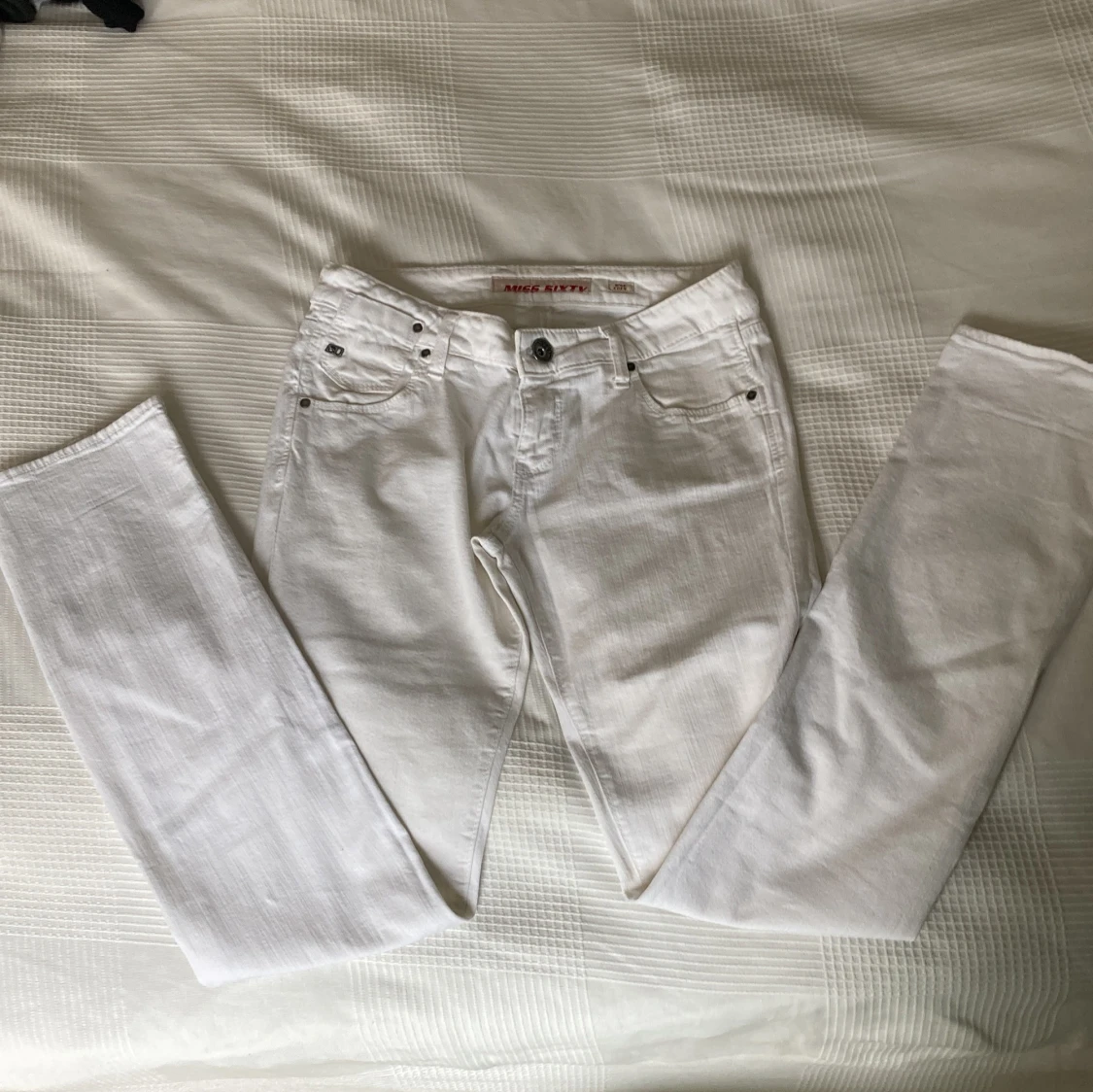 Vita jeans från Miss Sixty, stl 31