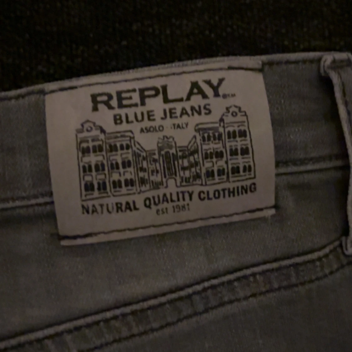 Grå jeans från Replay - 1