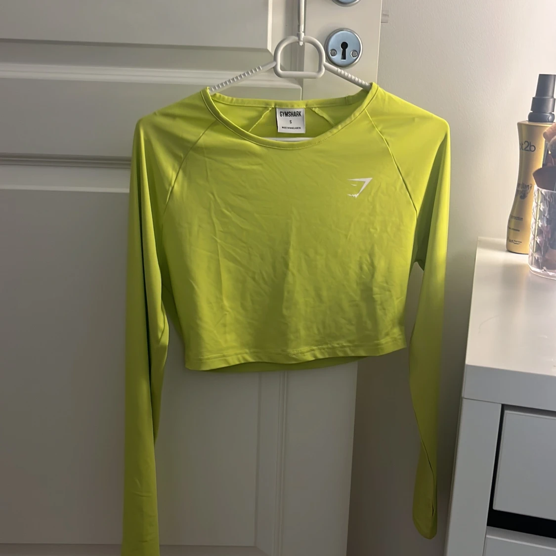 Gul croppad långärmad topp Gymshark