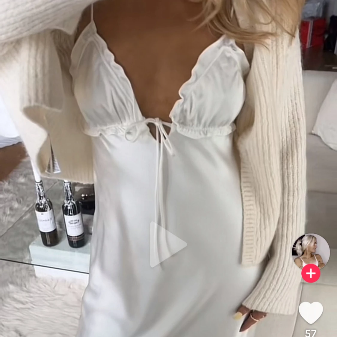 SÖKER Vit ZARAklänning med knyt