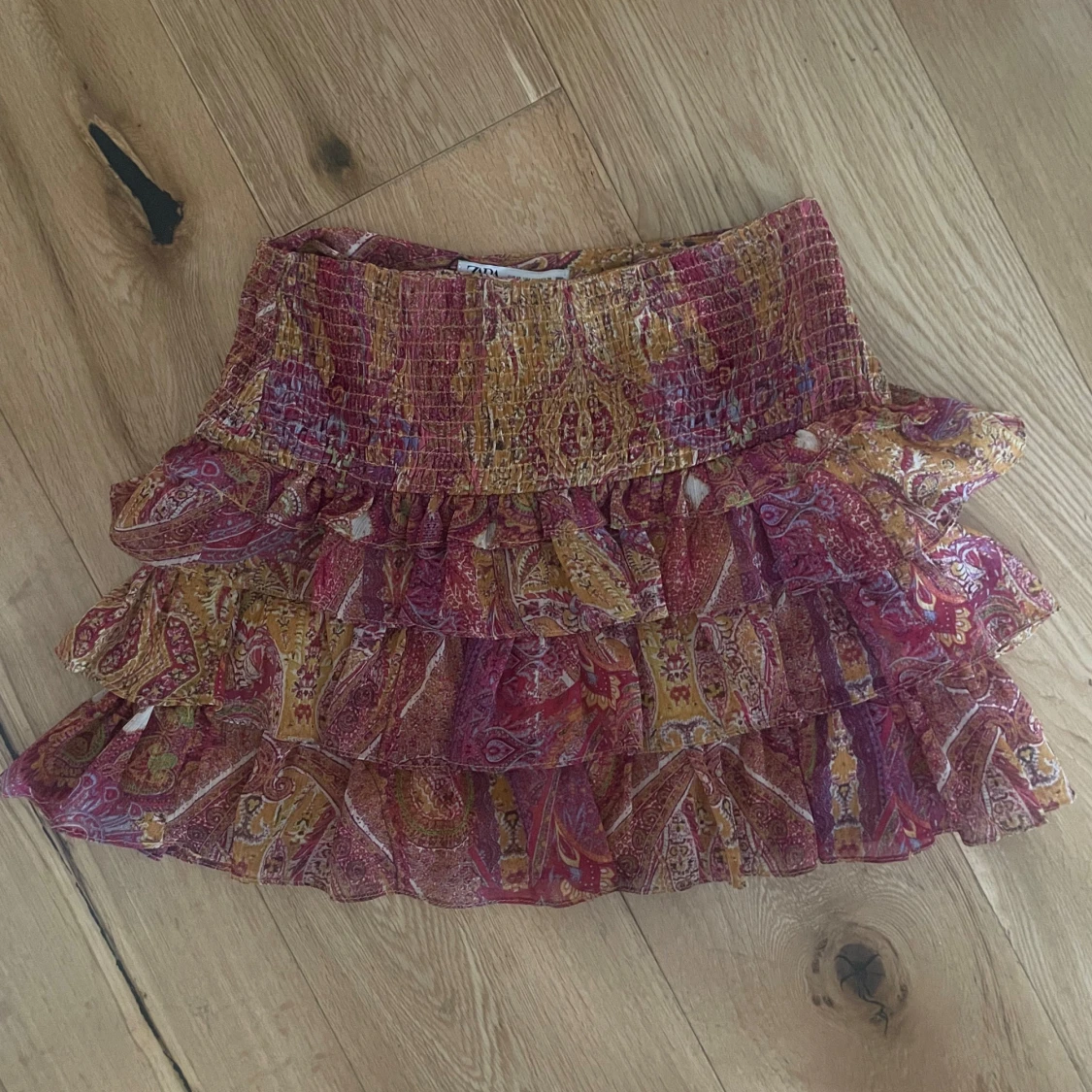 Mönstrad volangkjol från Zara