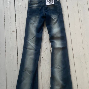 Lågmidjade jeans - Lågmidjade supersnygga jeans från cheap monday. Helt nya!!