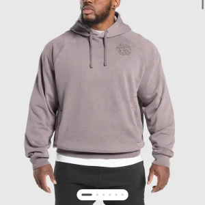 Lila hoodie från gymshark  - Säljer en lila hoodie från gymshark. Den är mer mörklila i verkligenheten än på bilden! Använder inte längre:)
