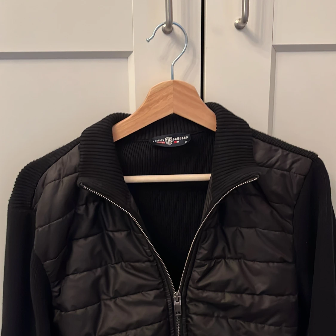 Svart jimmy sanders cardigan - 1