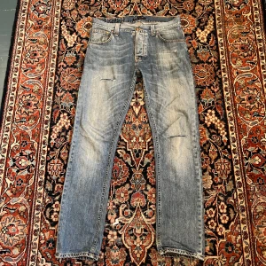 Stilrena Nudie jeans! - Säljer sjukt snygga nudie jeans med en skön passform och det wash!