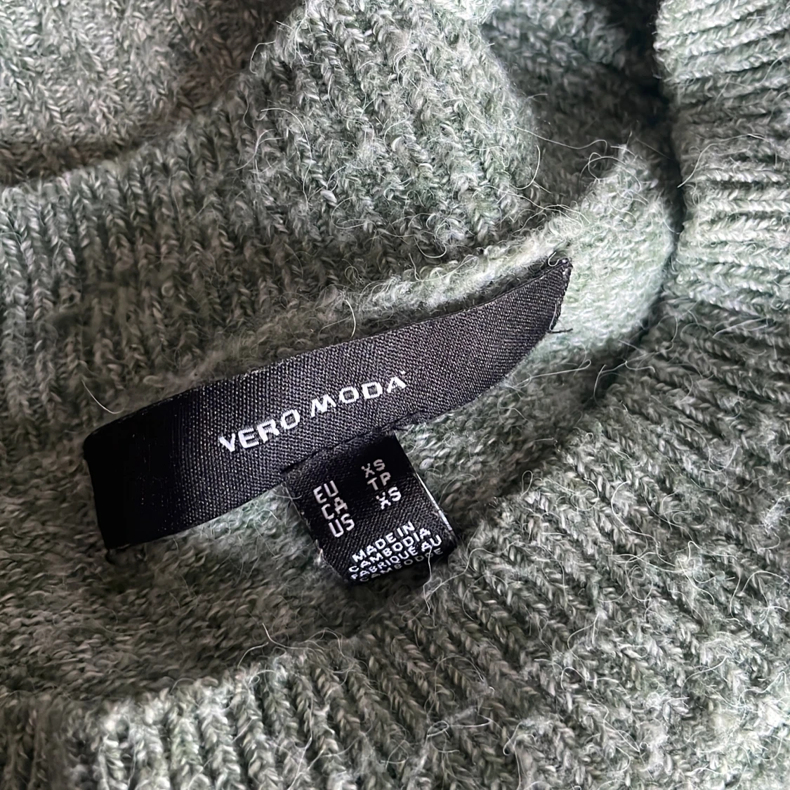 Grön stickad tröja från Vero Moda - 1