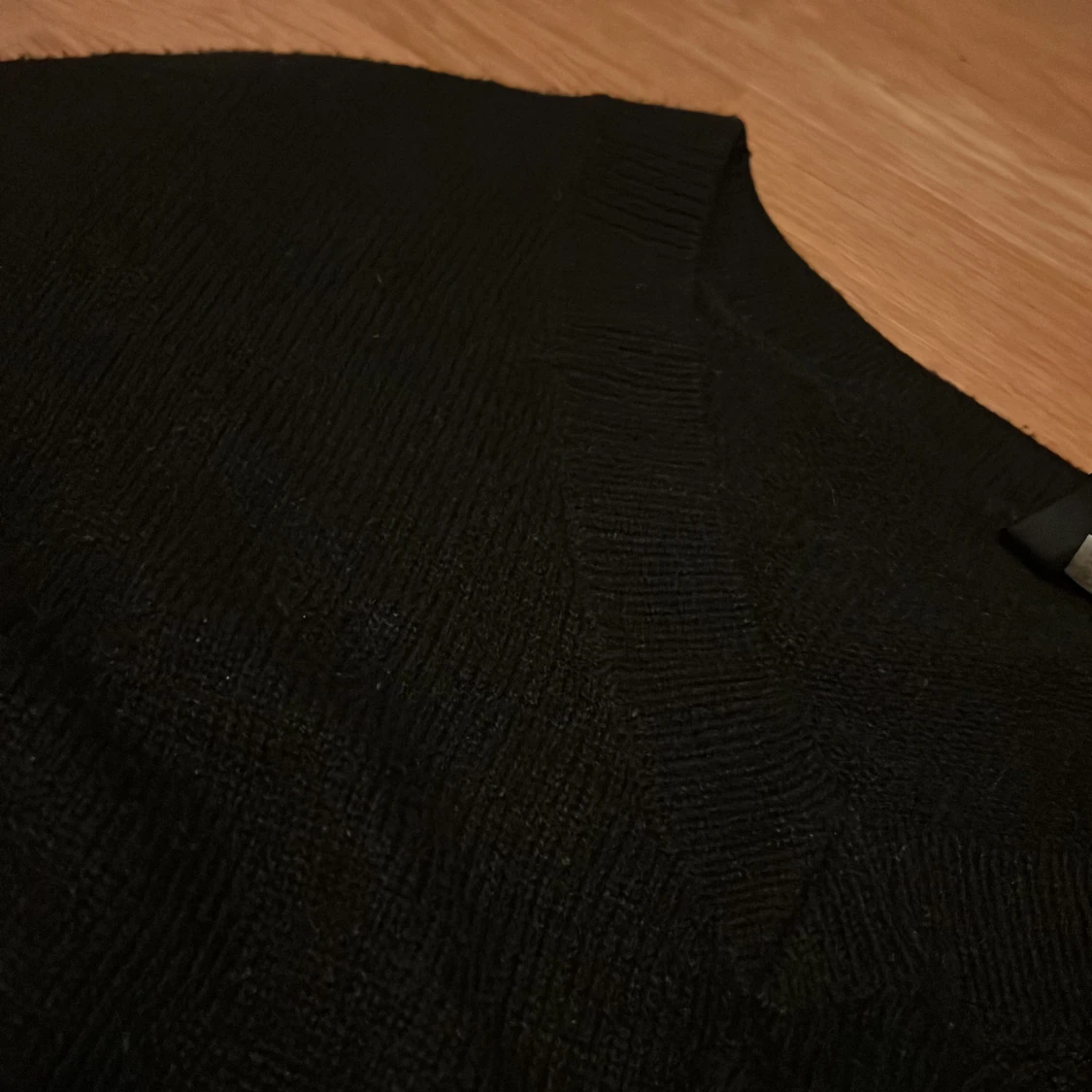 Svart croppad tröja från H&M Divided - 3