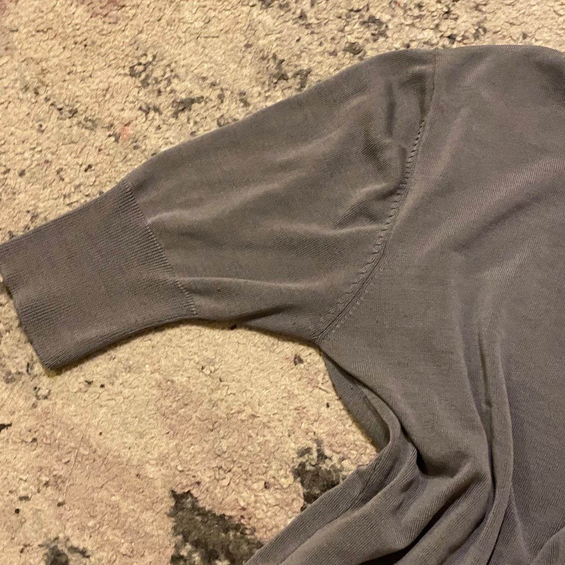 Grå tröja från Rill's - 1