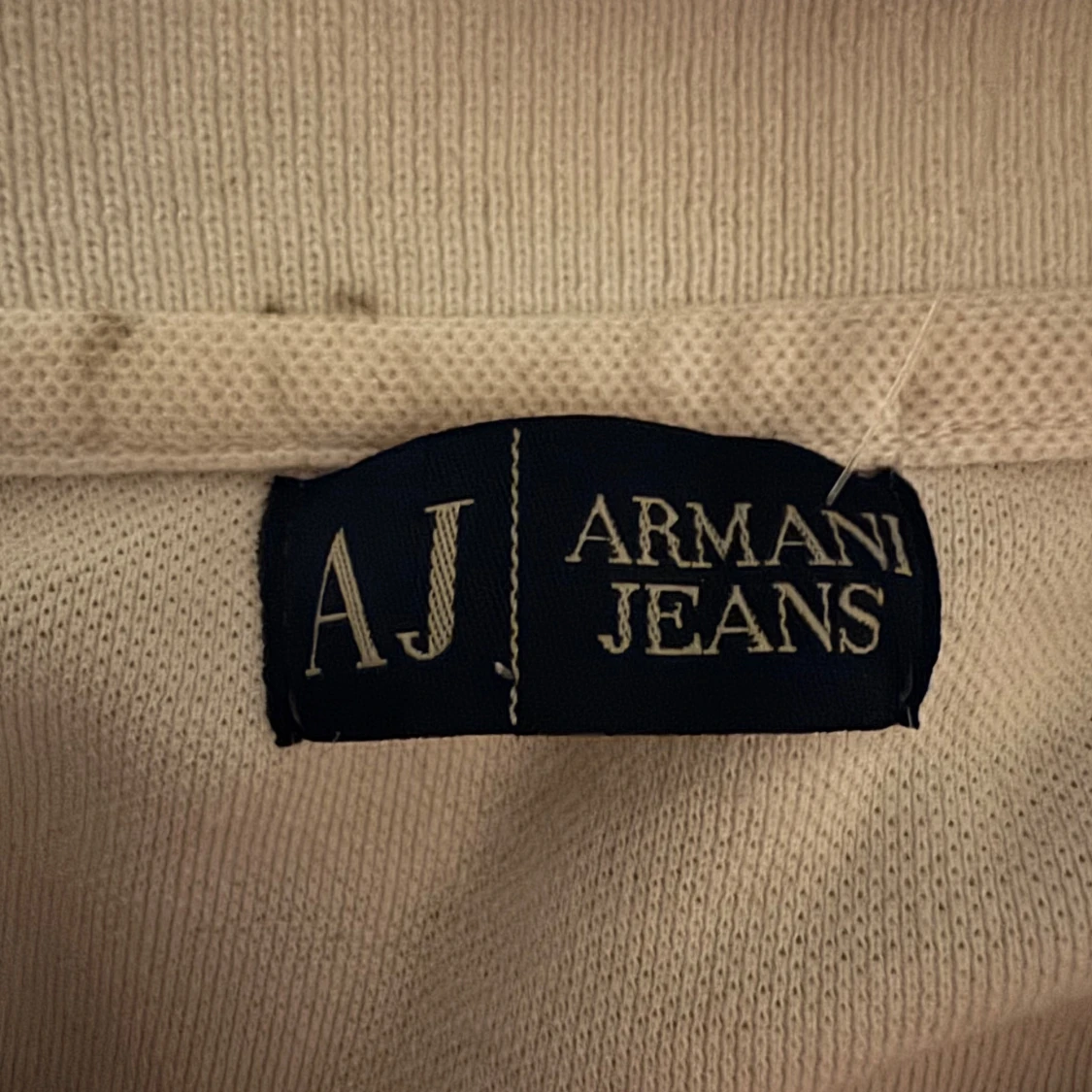 Vit kortärmad pikétröja från Armani - 2