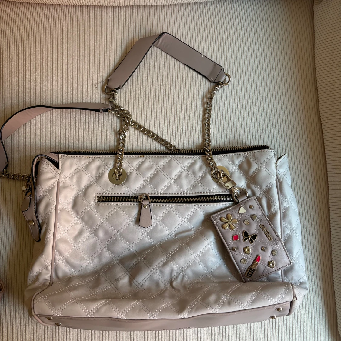 Vit quiltad axelväska - 1