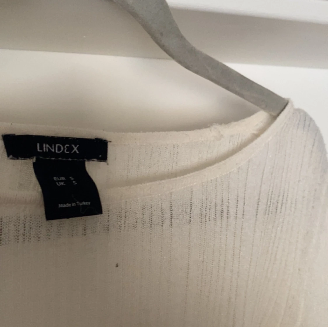 Vit ribbad tröja från Lindex - 2