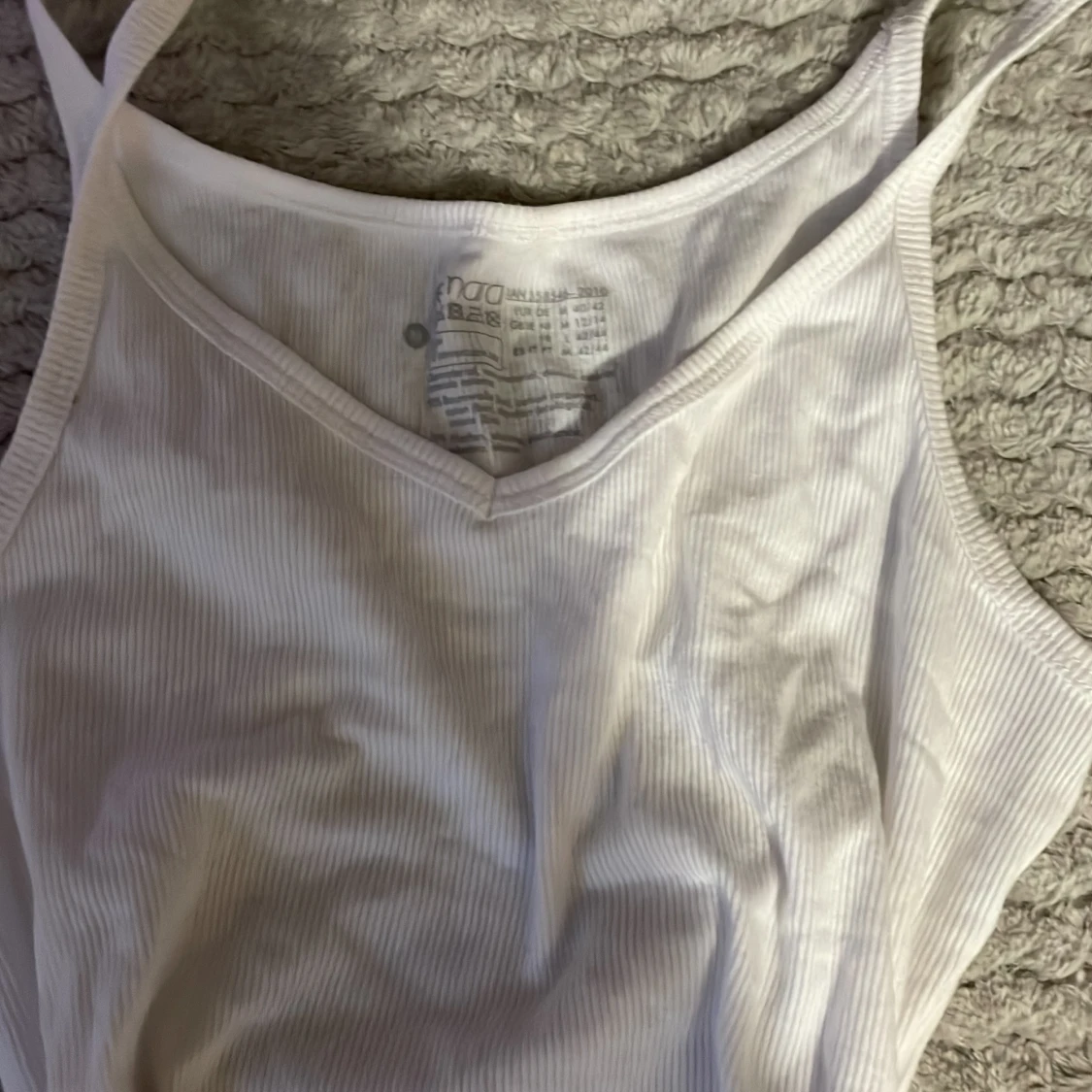 Vit ribbad linnetopp - 1