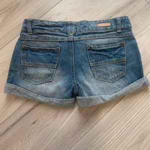 Jeansshorts  - Bra skick fina