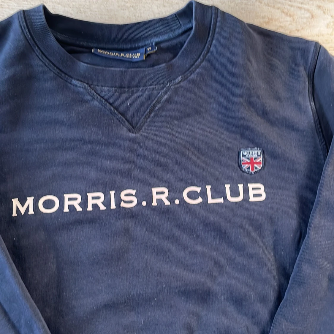 Mörkblå tröja från Morris R. Club - 1