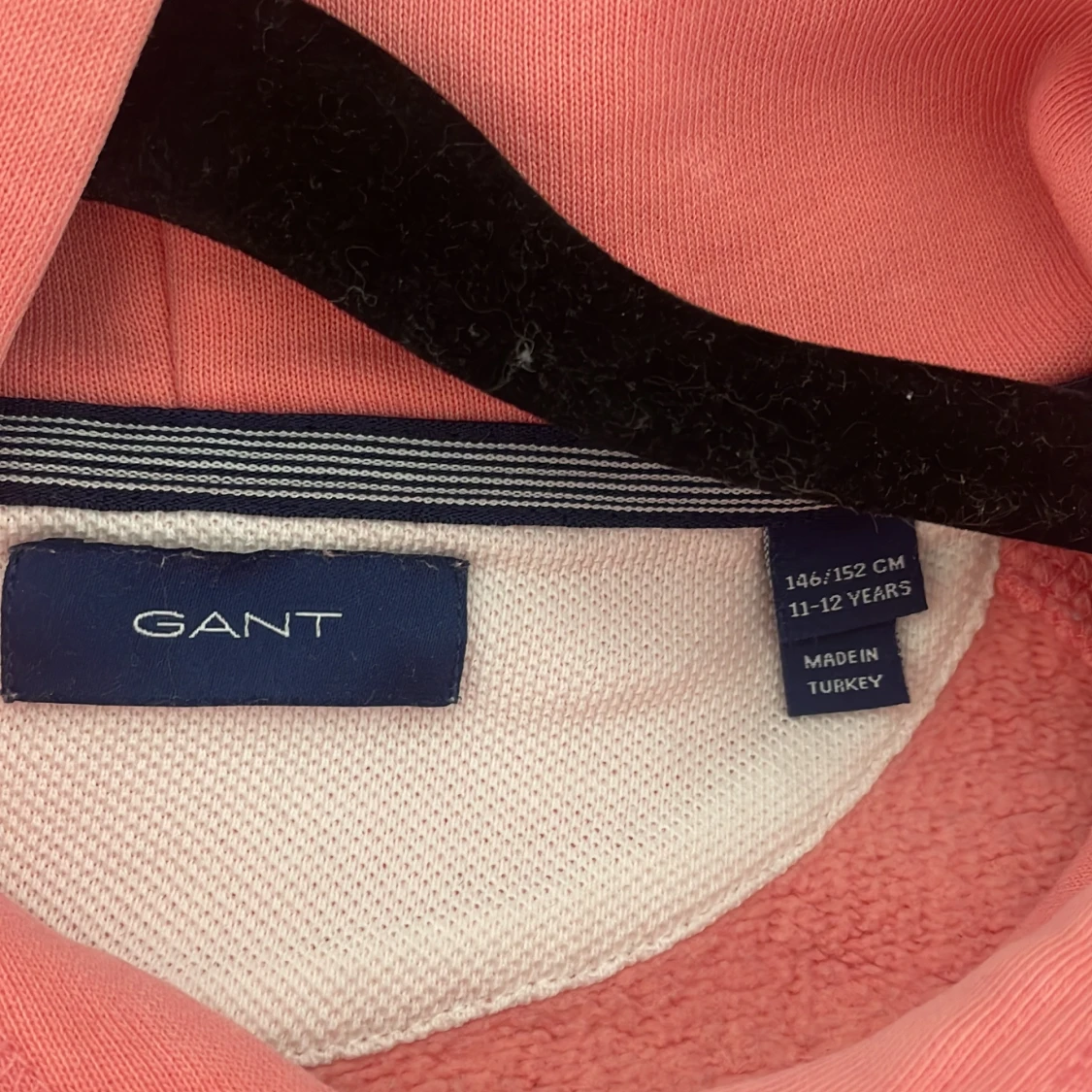 Rosa hoodie från Gant - 4