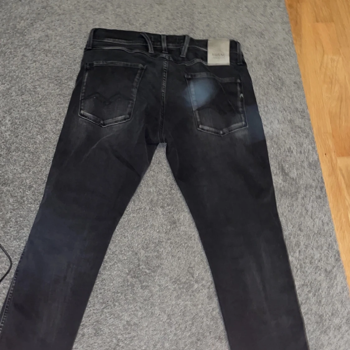 Svarta jeansbyxor från Replay - 1