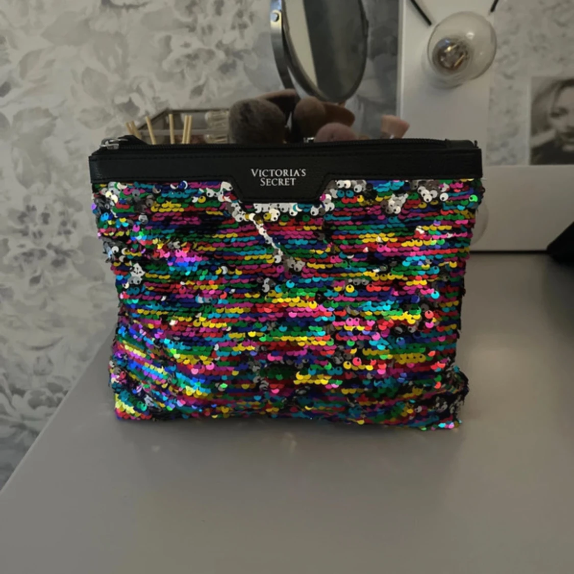 Paljett necessär från Victoria's Secret