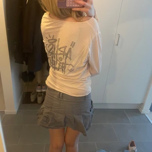 Jätte fin tröja med tryck från Zadig & Voltaire💟💟💟 - Cool tröja med tryck från Zadig & Voltaire!!🤍🤍bra skick☺️☺️