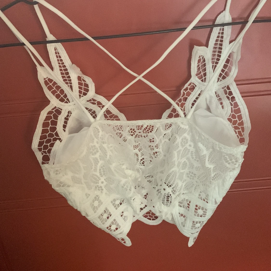 Vit spetsig croppad linnetopp bralette  - 1