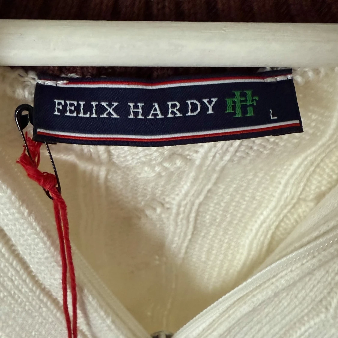 Vit stickad tröja med dragkedja från Felix Hardy - 3