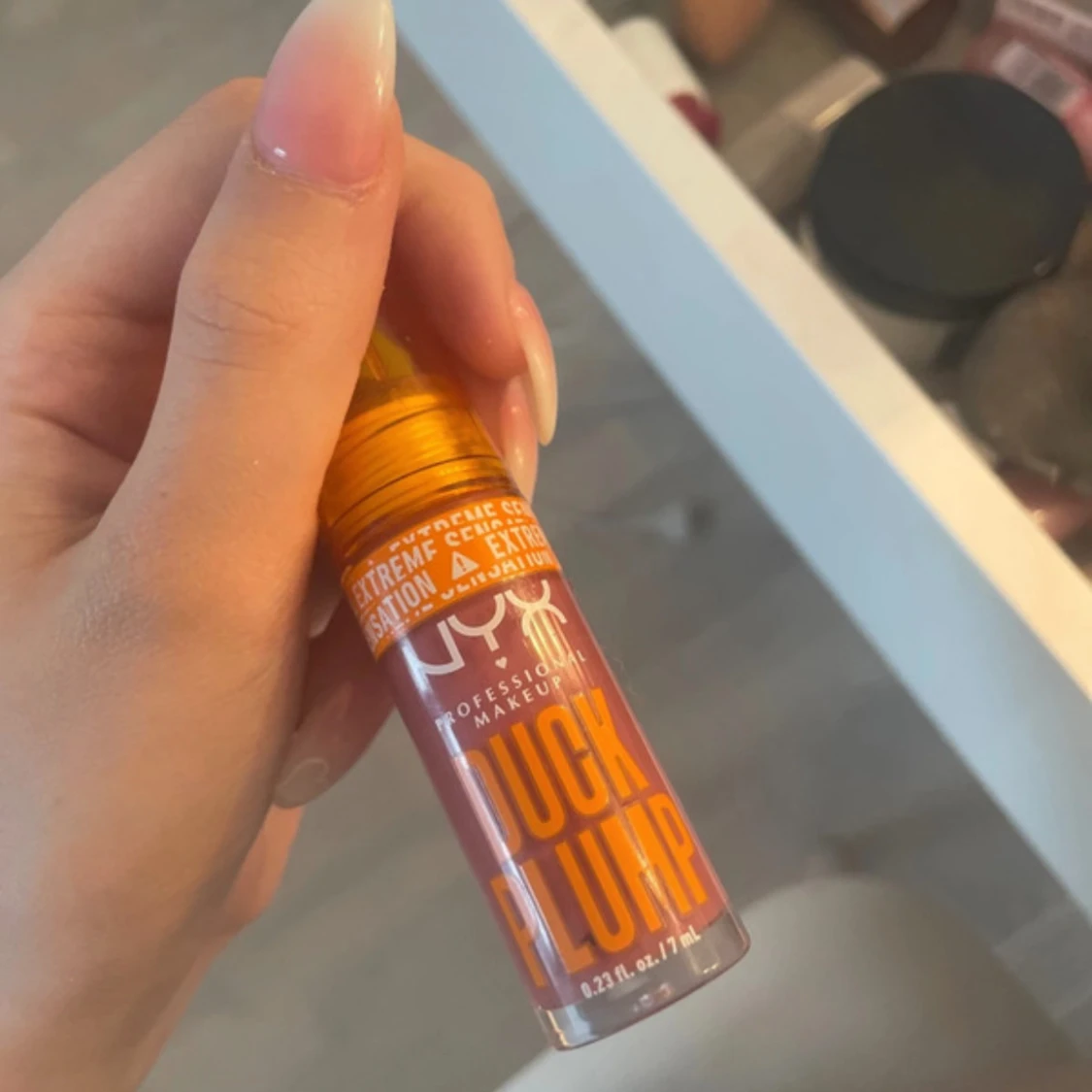 NYX Duck Plump Lip Gloss 09   - 3