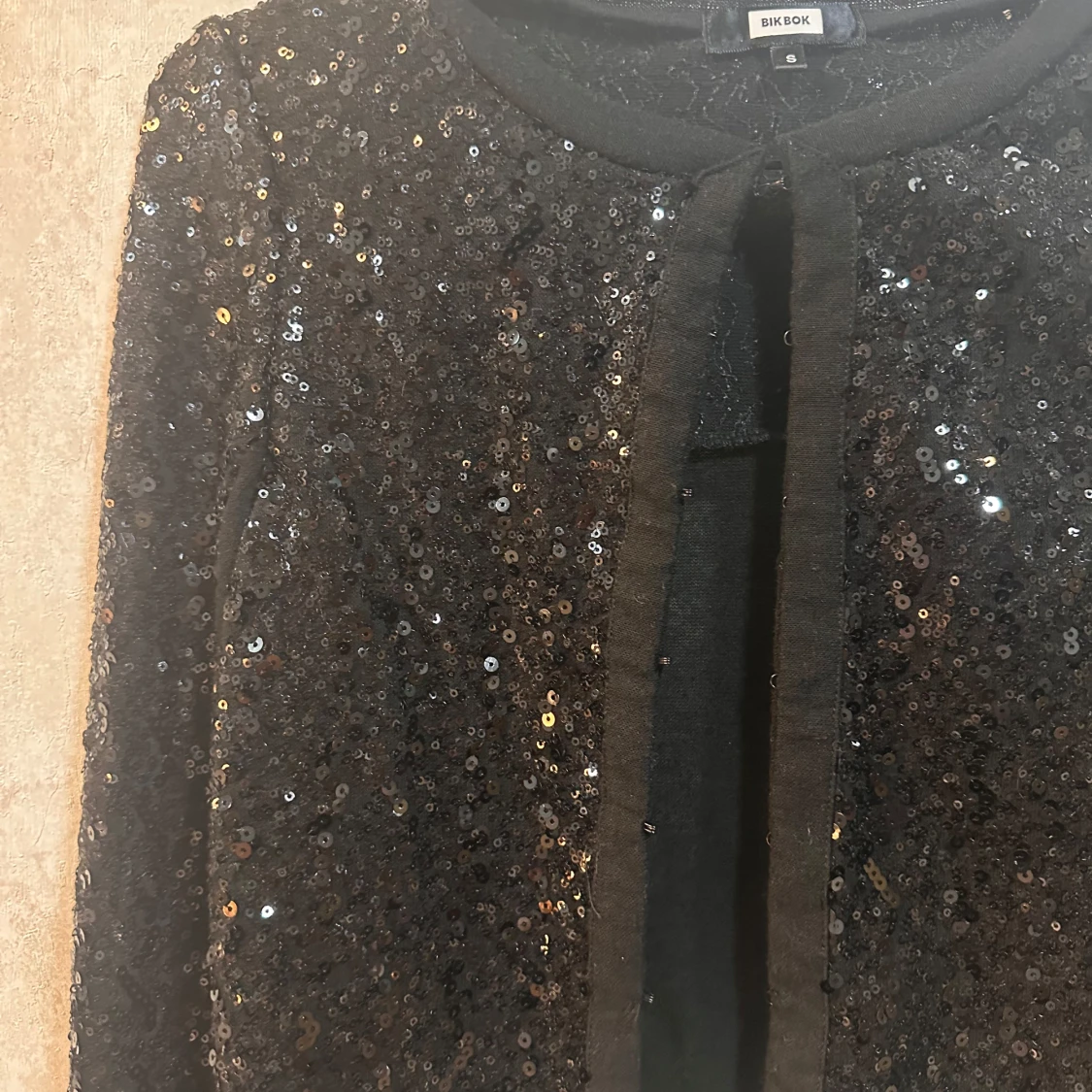 Kofta med paljetter  - 1