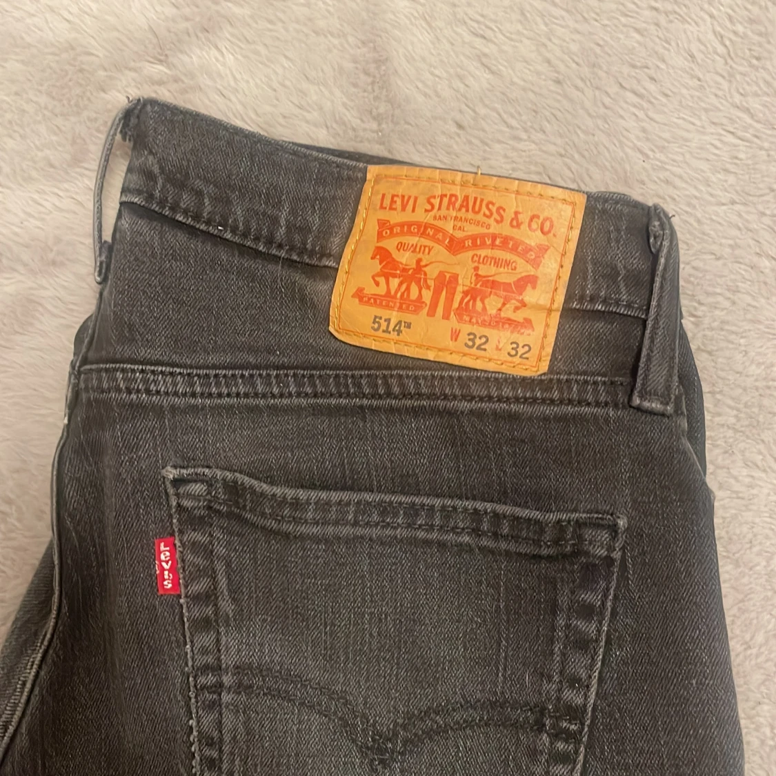 Svarta jeansbyxor från Levi's 514 - 1