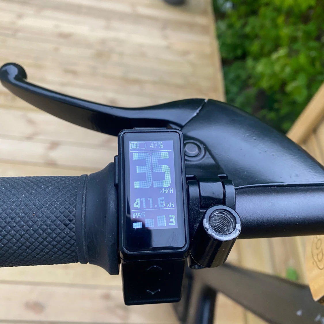 Svart elcykel från Vässla - 2