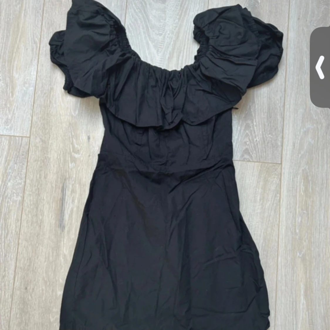 Off shoulder klänning 