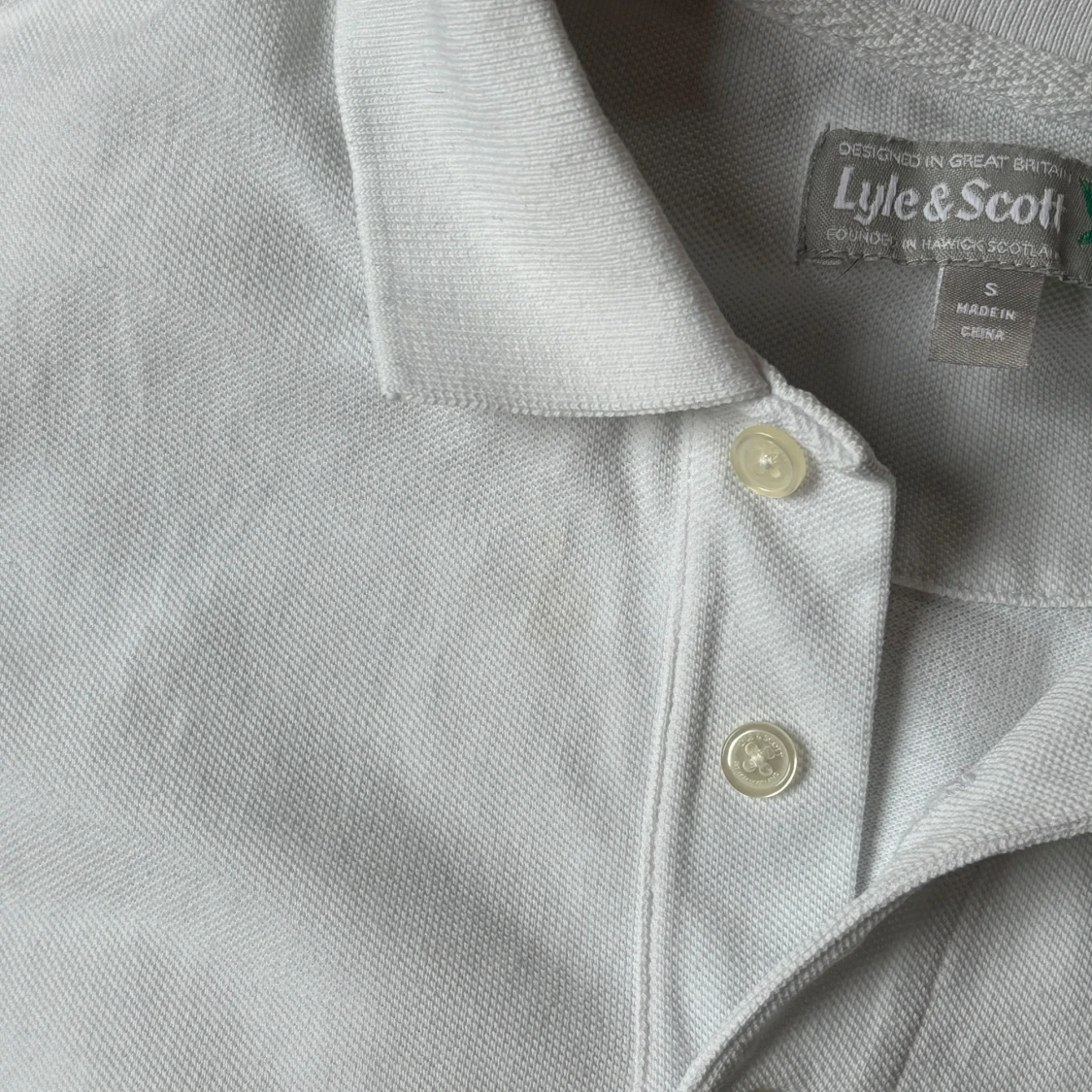 Vit pikétröja från Lyle & Scott - 4
