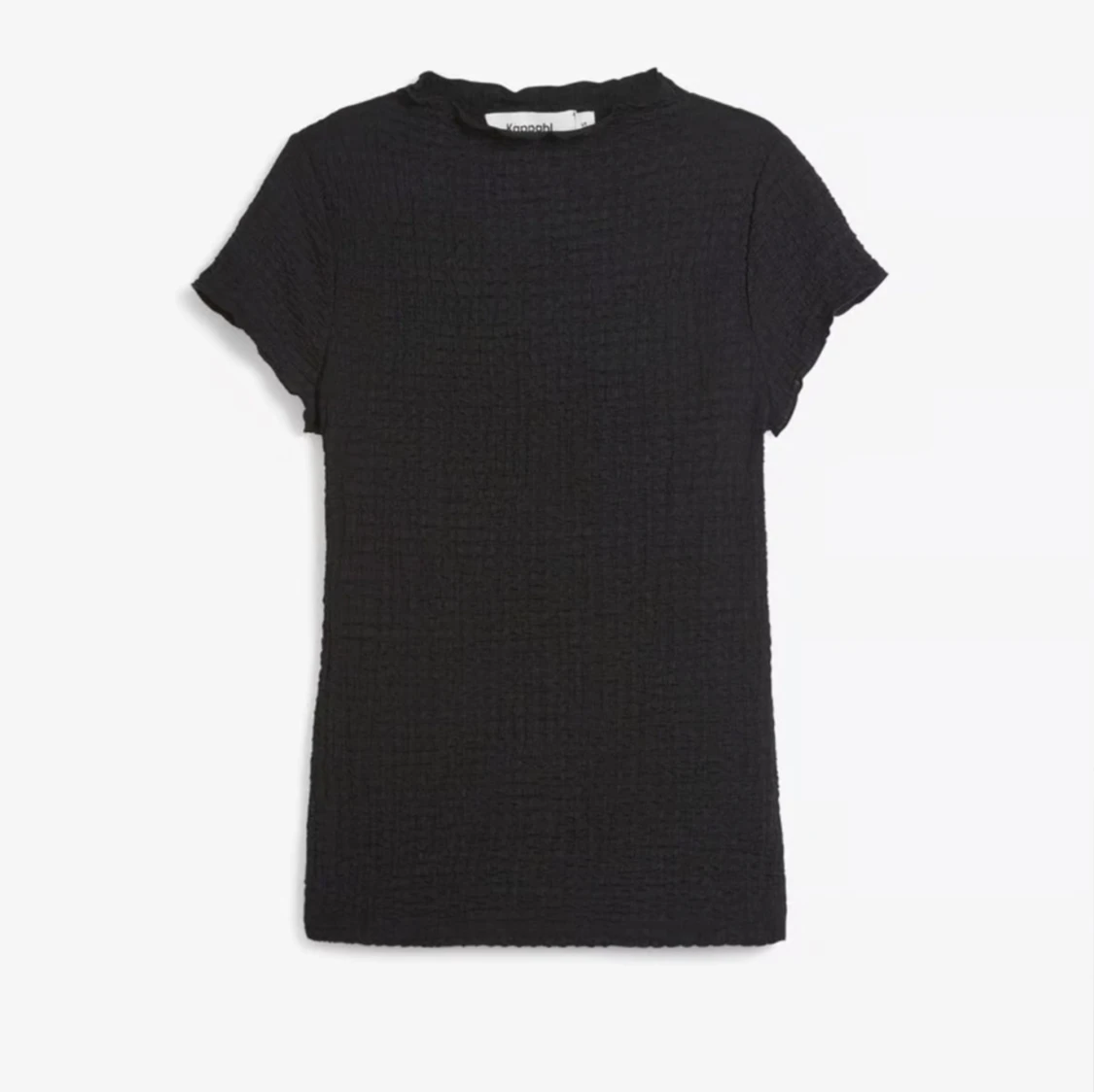Svart topp med kort ärm och textur  - 1
