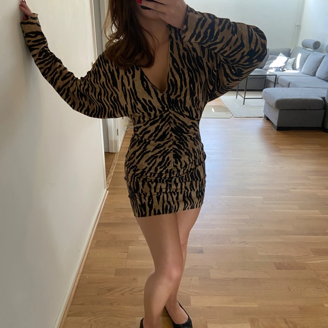Zebramönstrad klänning - 1