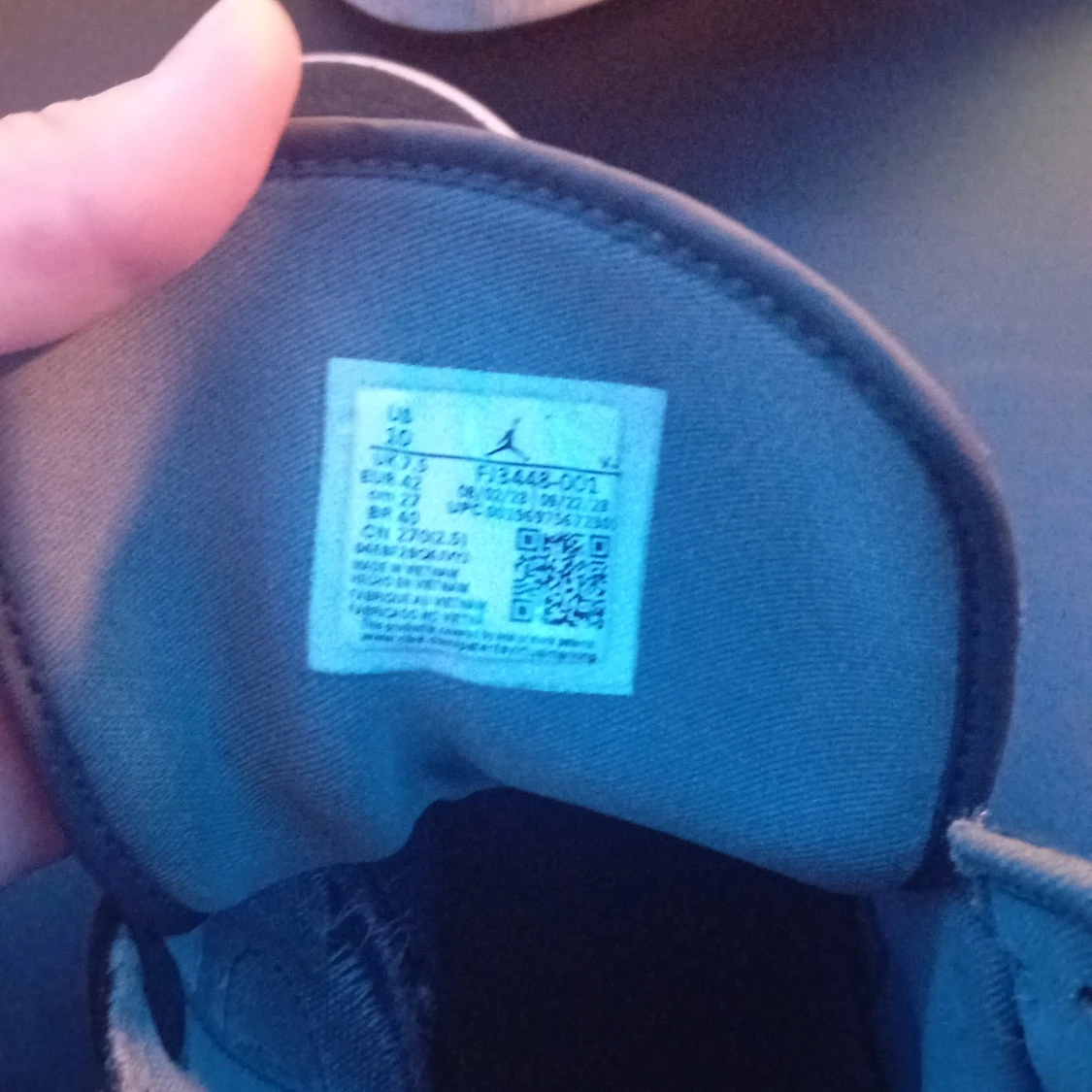 Nike Air Jordan 1 i grått och svart - 4